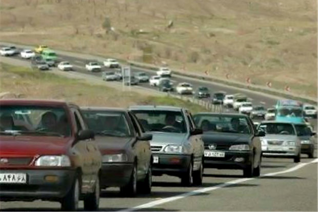 عوارض عبور از جاده باید وضع شود